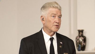 Rendered homebound by emphysema, filmmaker David Lynch vows never to retire