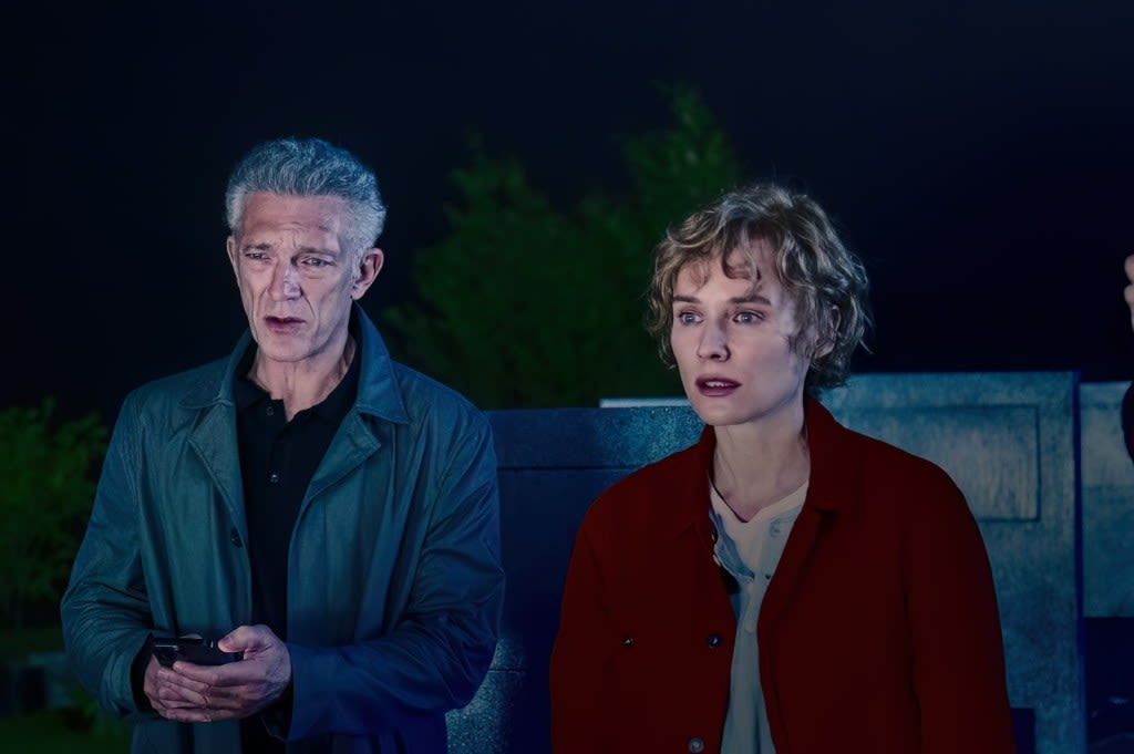 ‘The Shrouds’ Review: Body Horror Master David Cronenberg Loses The Plot In A Tangle Of Conspiracy Theories – Cannes Film...