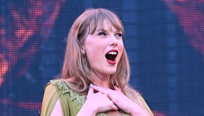 Why Fans Are Convinced Travis Kelce Surprised Taylor Swift at Her Dublin Show - E! Online