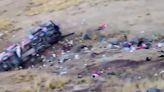 Mueren 29 personas que viajaban en un autobús que cayó por un barranco en Perú - ELMUNDOTV