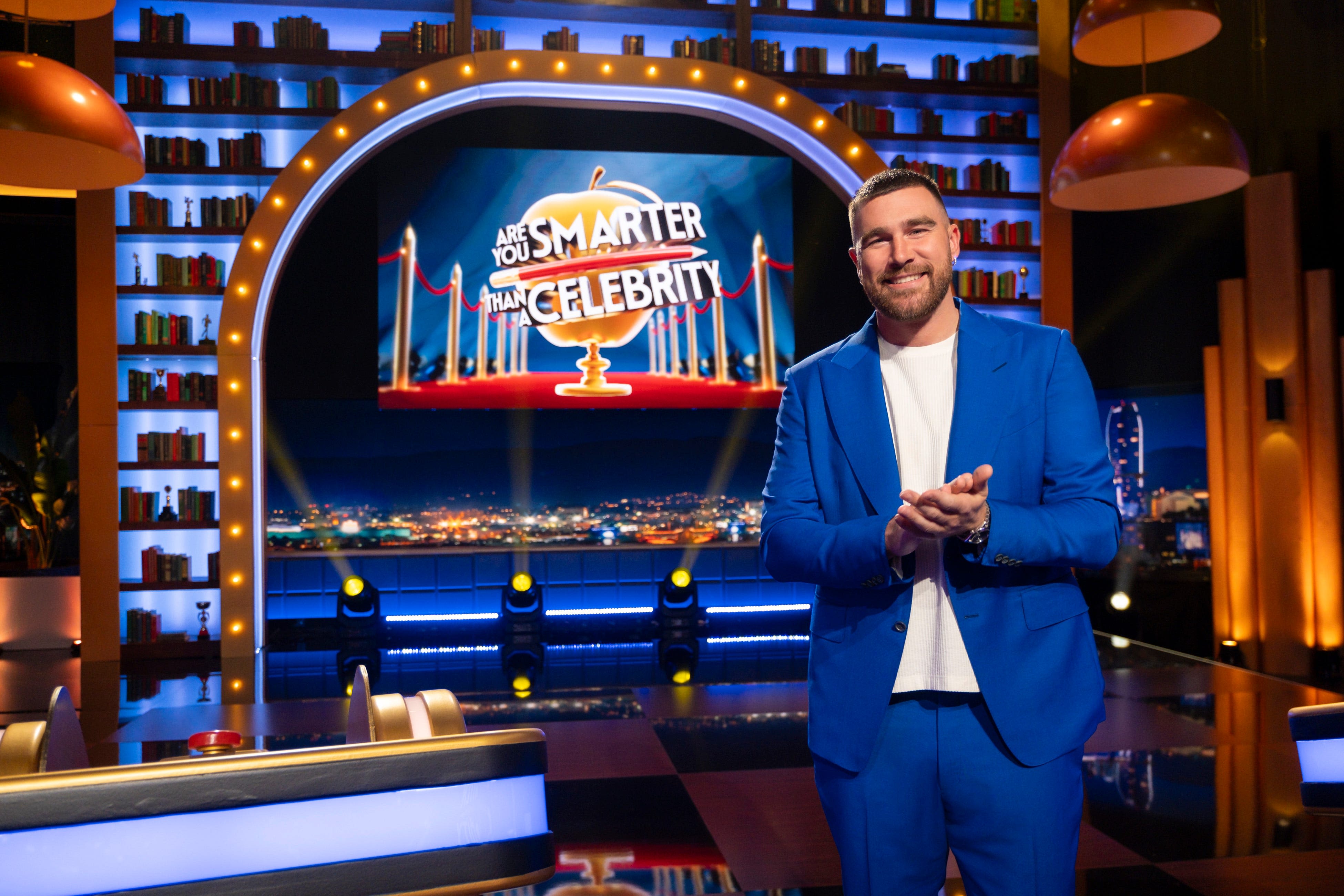 See first look at Travis Kelce hosting 'Are You Smarter Than a Celebrity?'