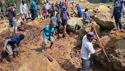 At least 2,000 people killed in landslide that flattened village
