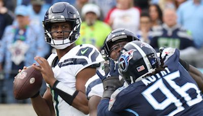 Can Seahawks' re-tooled O-line set up Geno Smith for a bounce-back season?