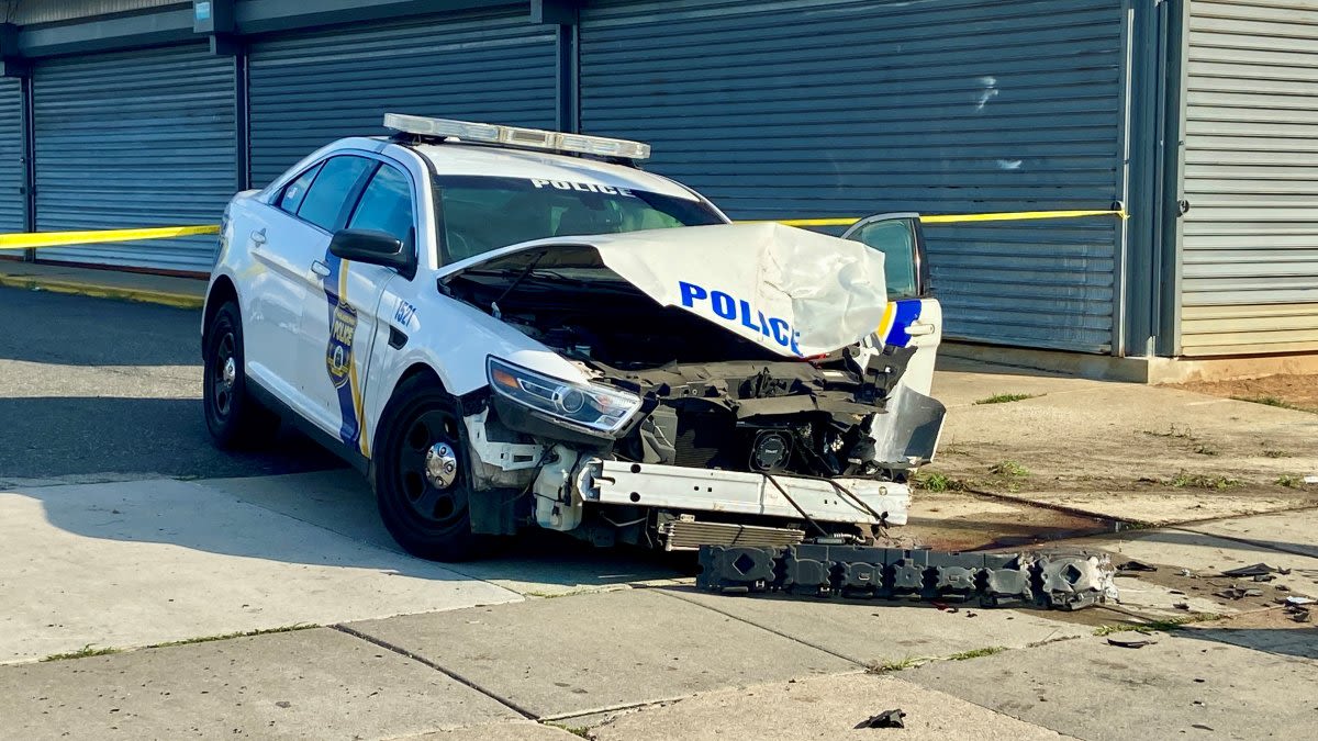 Officer hurt in car crash in Northeast Philadelphia, police say