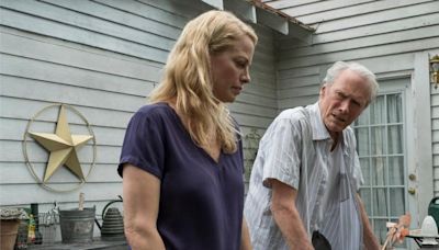 La película de hoy en TV en abierto y gratis: una de las últimas películas dirigida, protagonizada y producida por Clint Eastwood junto a Dianne West y Bradley Cooper