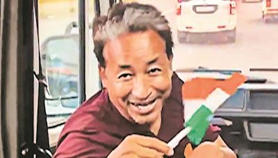 24 hours on, Sonam Wangchuk still under police detention; CM not allowed to meet him