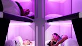 Por primera vez, una aerolínea ofrecerá camas para los pasajeros de clase económica en los vuelos largos