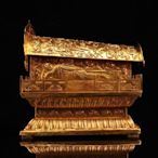 特賣-珍藏古寺院收純手工打造雕刻銅鎏金佛舍利子棺材內藏罕見佛教舍利子重2831克  高22.5厘米  寬2