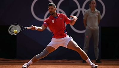 Novak Djokovic champion olympique de tennis en battant Carlos Alcaraz en finale des JO de Paris