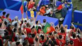 Ronaldo just avoids fan who jumped from crowd