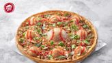 必勝客再推超台「紅糟肉圓披薩」 9顆肉圓+香菜 網喊：義大利要攻台了