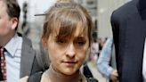 Sale de prisión la actriz Allison Mack, condenada por su implicación en la secta NXIVM