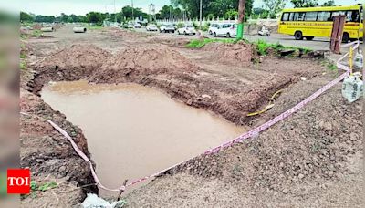 Widening Work of Shopping Street in Mohali Faces Delays Again | Chandigarh News - Times of India