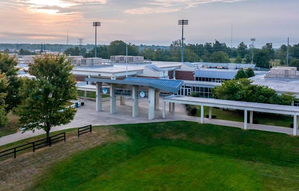 Tragedy at Henry Clay High School: Student dies after breaking up on-campus bathroom fight