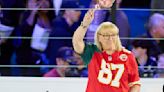 Donna Kelce joins the cast of Hallmark’s ‘Holiday Touchdown: A Chiefs Love Story’ | CNN