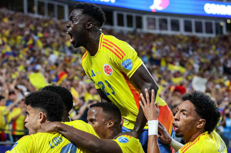 Colombia reaches Copa finals after 1-0 win, chaos as fans clash later