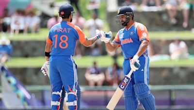 Netizens slam Gavaskar for 'biased' opinion on Virat-Rohit's dismissals