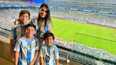 Argentina le ganó a Canadá: la tierna foto de unión y apoyo de los hijos de Lionel Messi que compartió Antonela Roccuzzo