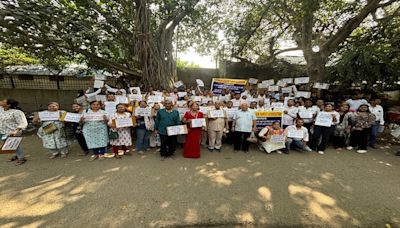 Delhi Parents Protest Against Fee Hike At Maharaja Agrasen Model School, Demand Action