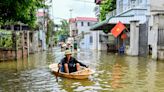 Hundreds living in floodwater in Vietnam