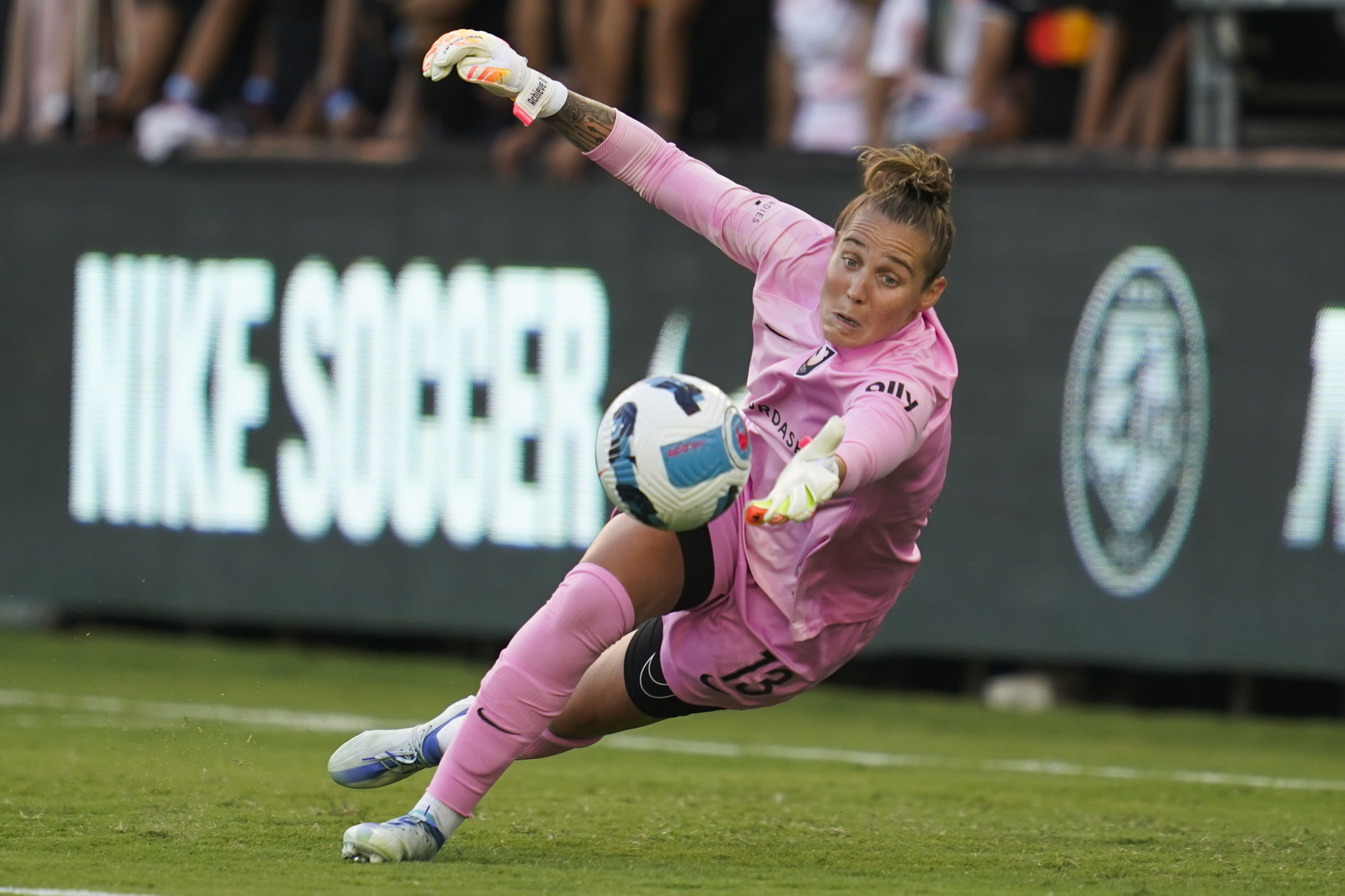 Angel City battles to scoreless draw with San Diego in Alex Morgan's return