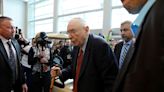 Berkshire Hathaway vice chairman Charlie Munger dies at 99