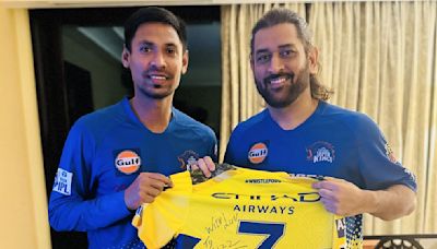 Mustafizur Rahman’s parting words to MS Dhoni as pacer leaves CSK to join Bangladesh: Looking forward to meeting and playing with you again soon