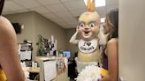 Pelicans’ King Cake Baby spreads Carnival joy at WGNO
