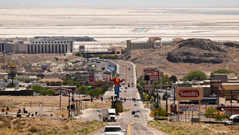 On the Utah-Nevada border, a ‘swing city’ gears up for 2024