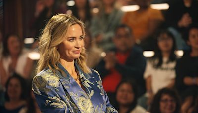 Emily Blunt Plays Up Patterns in Satin Etro Ensemble on ‘The Kelly Clarkson Show’