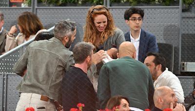 El tierno momento del Rey Felipe VI con la hija recién nacida de María Castro