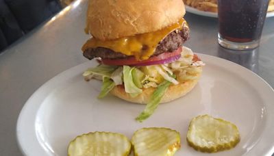 State Fair seeking green chile cheeseburger contestants