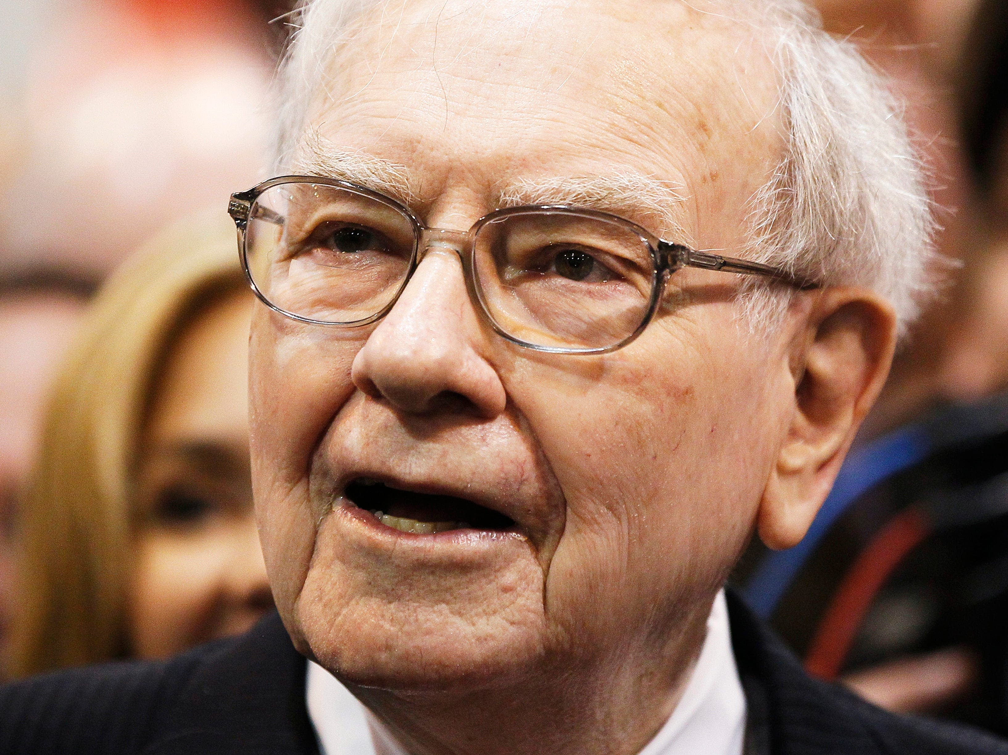 'The S&P 500 is incredibly dangerous': Why Warren Buffett's favorite valuation indicator is flashing a warning for stocks