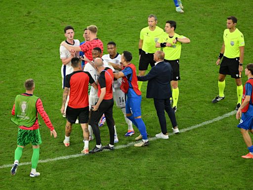 Slovakia coach Calzona in row with England man Rice after dramatic EURO 2024 tie