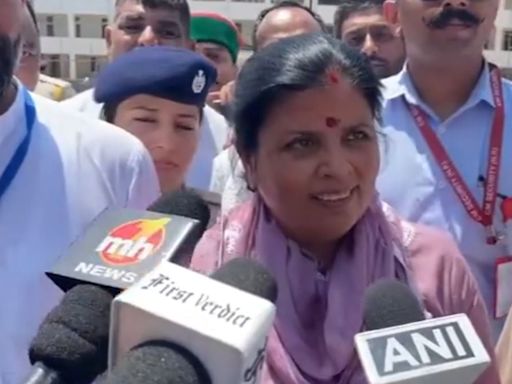 Himachal Pradesh CM Sukhvinder Singh Sukhu's Wife Kamlesh Thakur Wins Dehra Assembly By-Poll By Margin Of 9,399 Votes