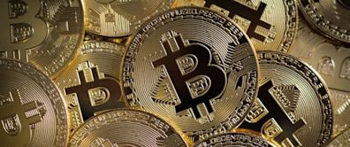 What's Going On With Bitcoin Mining Stocks Marathon Digital, CleanSpark, Coinbase, MicroStrategy, Riot Platforms On Monday?
