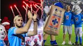 Santiago Giménez, Luis Romo y Jorge Sánchez asisten al debut de Cruz Azul en el Apertura 2024 | El Universal