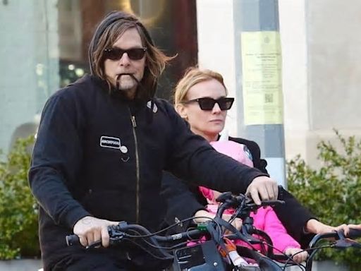 Norman Reedus + Diane Kruger: Familienradtour mit Tochter Nova