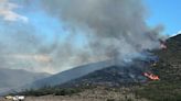 Rescataron a cinco personas atrapadas en incendio forestal