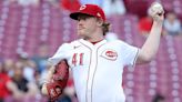 Reds get much-needed win thanks to Abbott's 7 scoreless