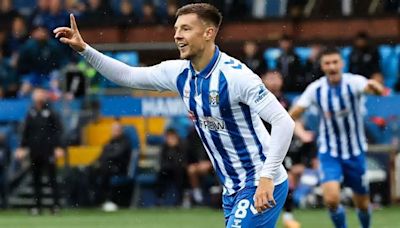 Brad Lyons signs new Kilmarnock contract to keep him at Rugby Park until 2026