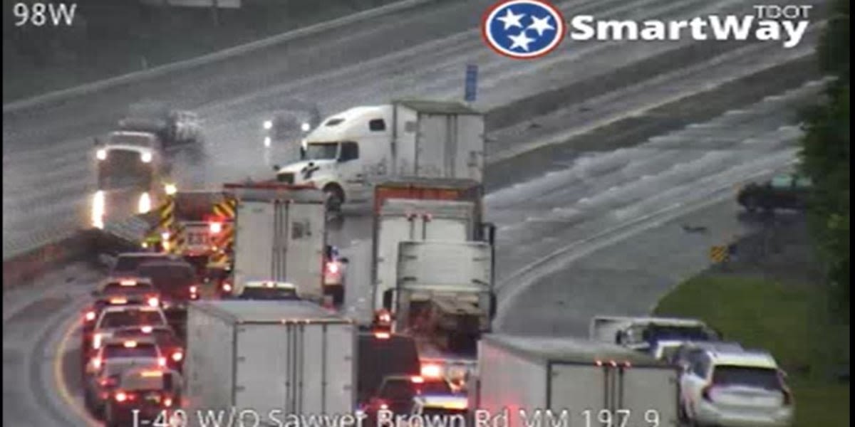 Jackknifed semi blocks lanes of I-40 East, causes delays