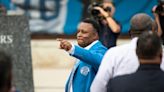 Detroit Lions to host Barry Sanders doc premiere for season ticket holders at Fox Theatre