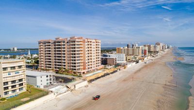 Anuncian una ley de ayuda para los propietarios de condominios en Florida