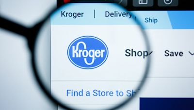 Here's How Much Warren Buffett's Berkshire Hathaway Earns In Dividends From Its Stake In Kroger Stock