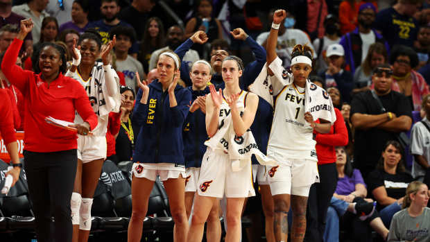 Indiana Fever Get Surprise Guest in Practice