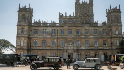 DOWNTON ABBEY 3 Officially in the Works with Paul Giamatti, Dominic West, & More