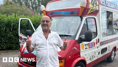 Chime complaint ice cream man 'delighted' with new licence