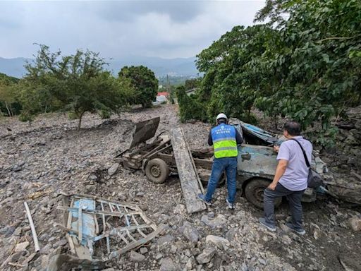 高雄六龜土石流2684戶停水 搶修車輛遭掩埋人員驚險逃生 - 生活