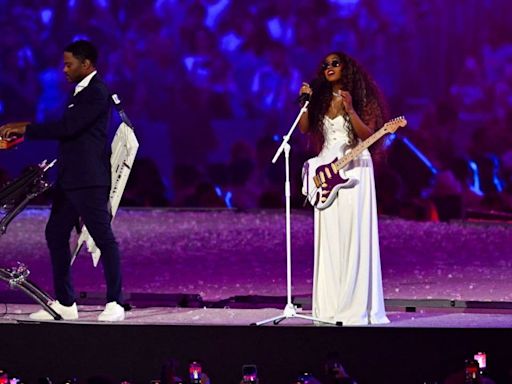 Vallejo's H.E.R. sings national anthem at Olympics closing ceremony